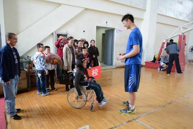 骆建佑凭借 骆建佑凭借