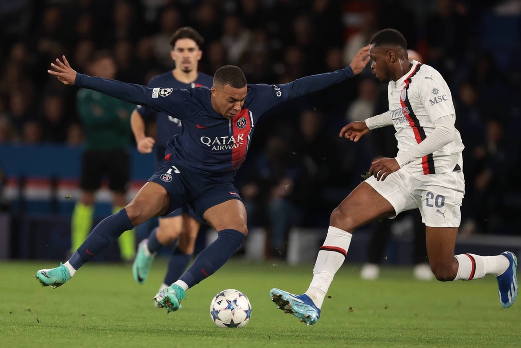 相比之下 相比之下